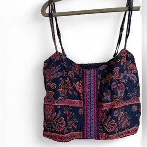 American Eagle Outfitters Navy and Pink Floral crop tops